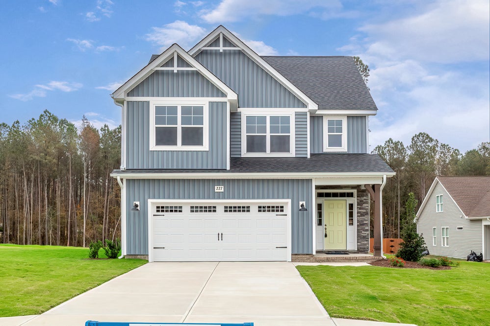 Elevation F. 4br New Home in Aberdeen, NC